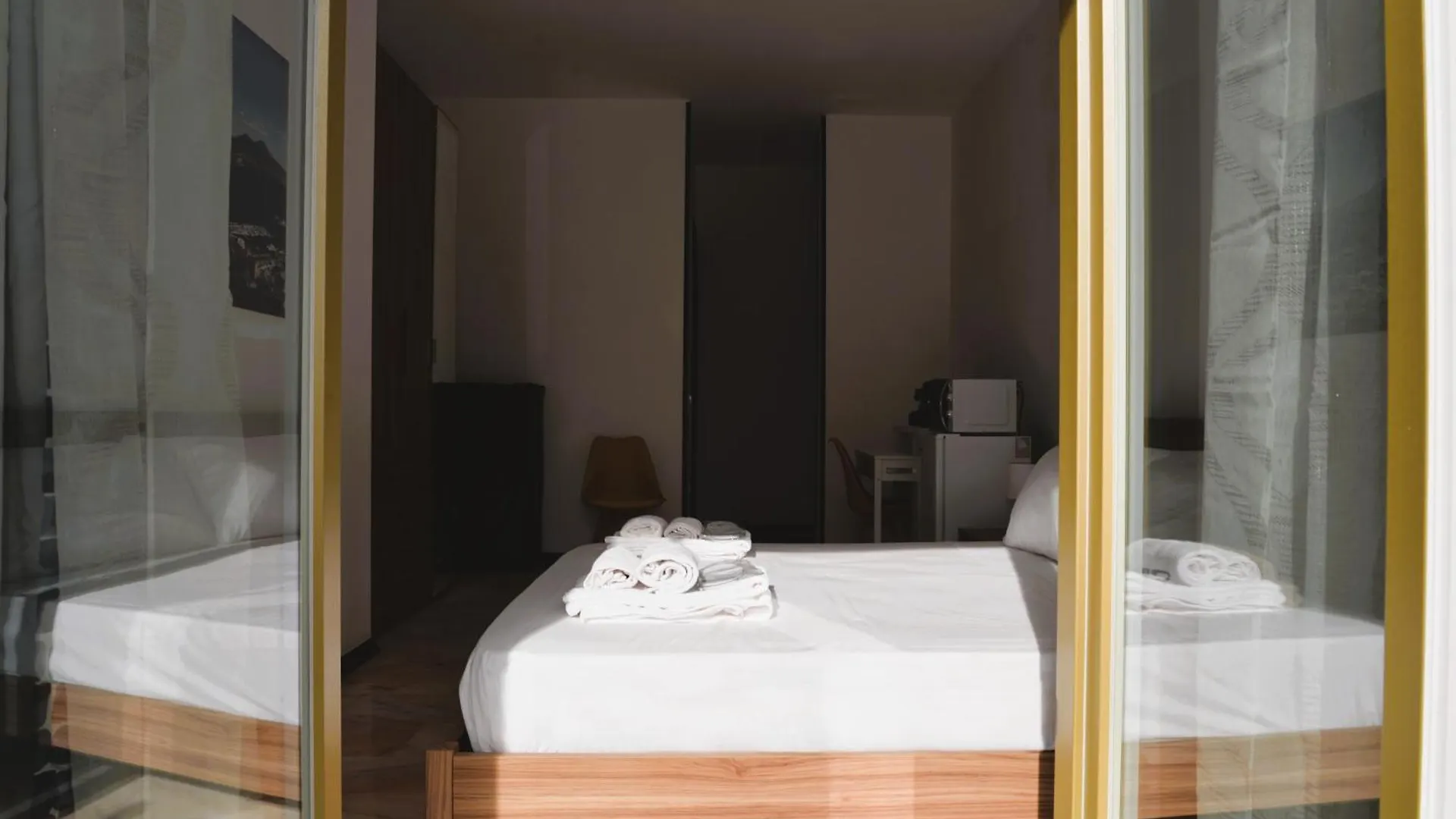 Guest house Punto Felice Riviera - Centro Citta Lungomare Caracciolo Hotel Naples Italy